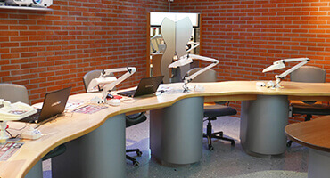 Alle KOOS Workshops und Seminare finden im hochwertig ausgestatteten Schulungslabor bei KOOS in Renningen statt.